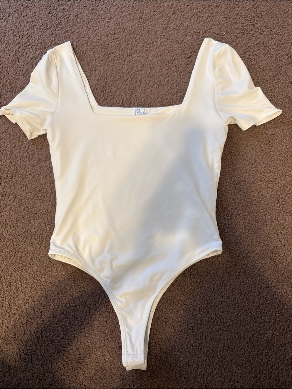 Francesca's Collections Cream Square Neck Short Sleeve Bodysuit